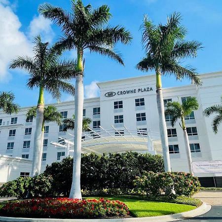 Crowne Plaza Ft Myers Gulf Coast By Ihg Hotell Fort Myers Exteriör bild